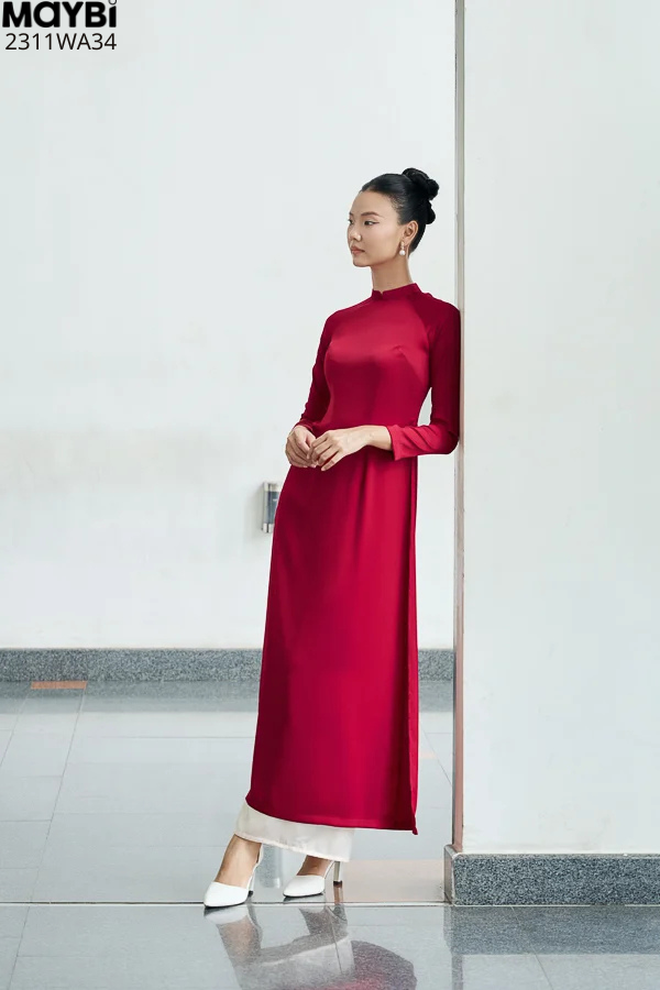 Áo dài ôm lụa