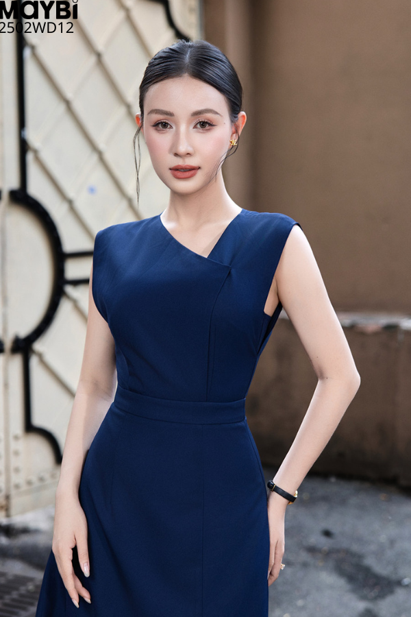 Đầm midi ôm cotton lạnh cổ xéo không tay