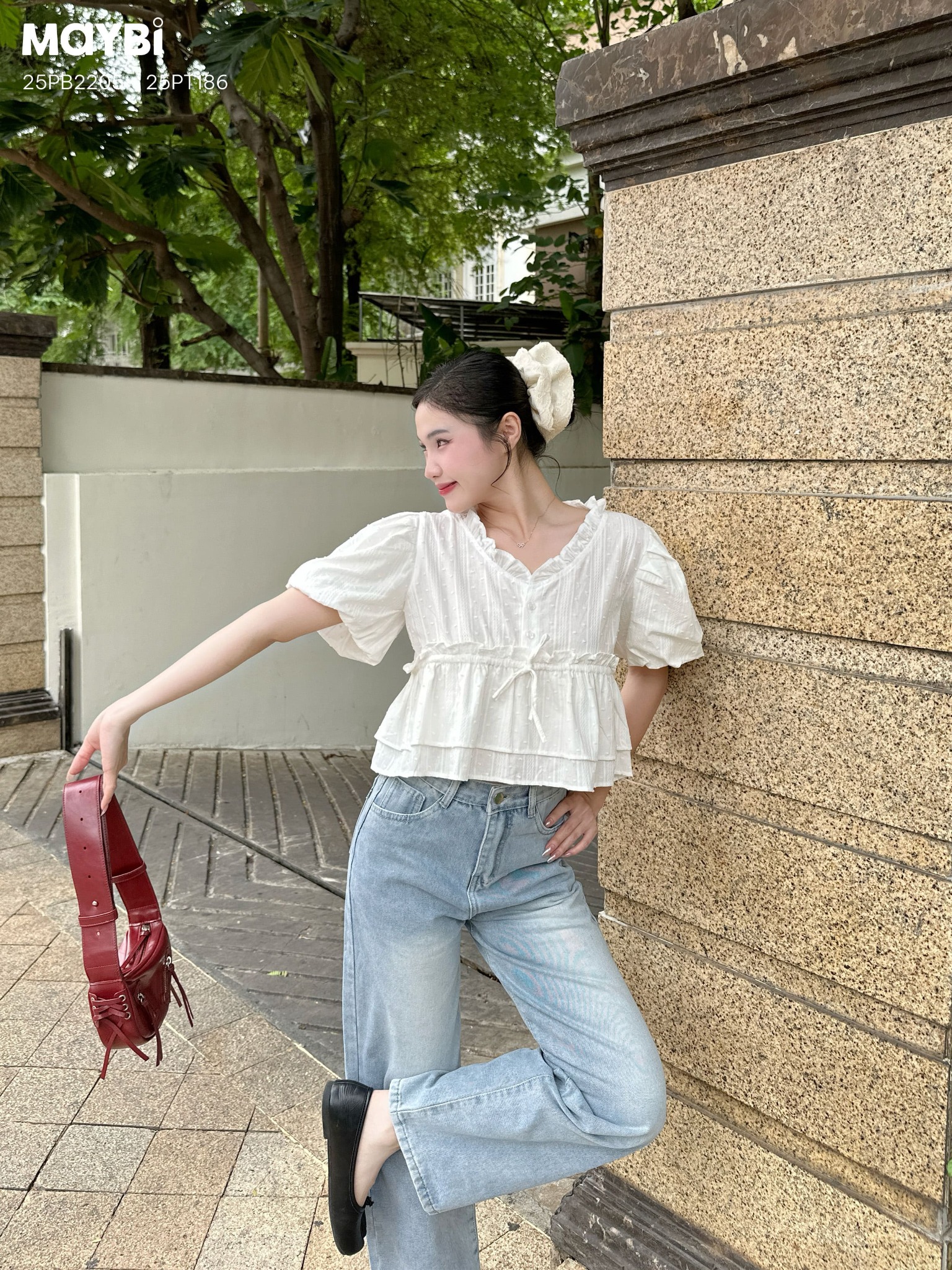 Áo croptop form rộng tay bí trắng