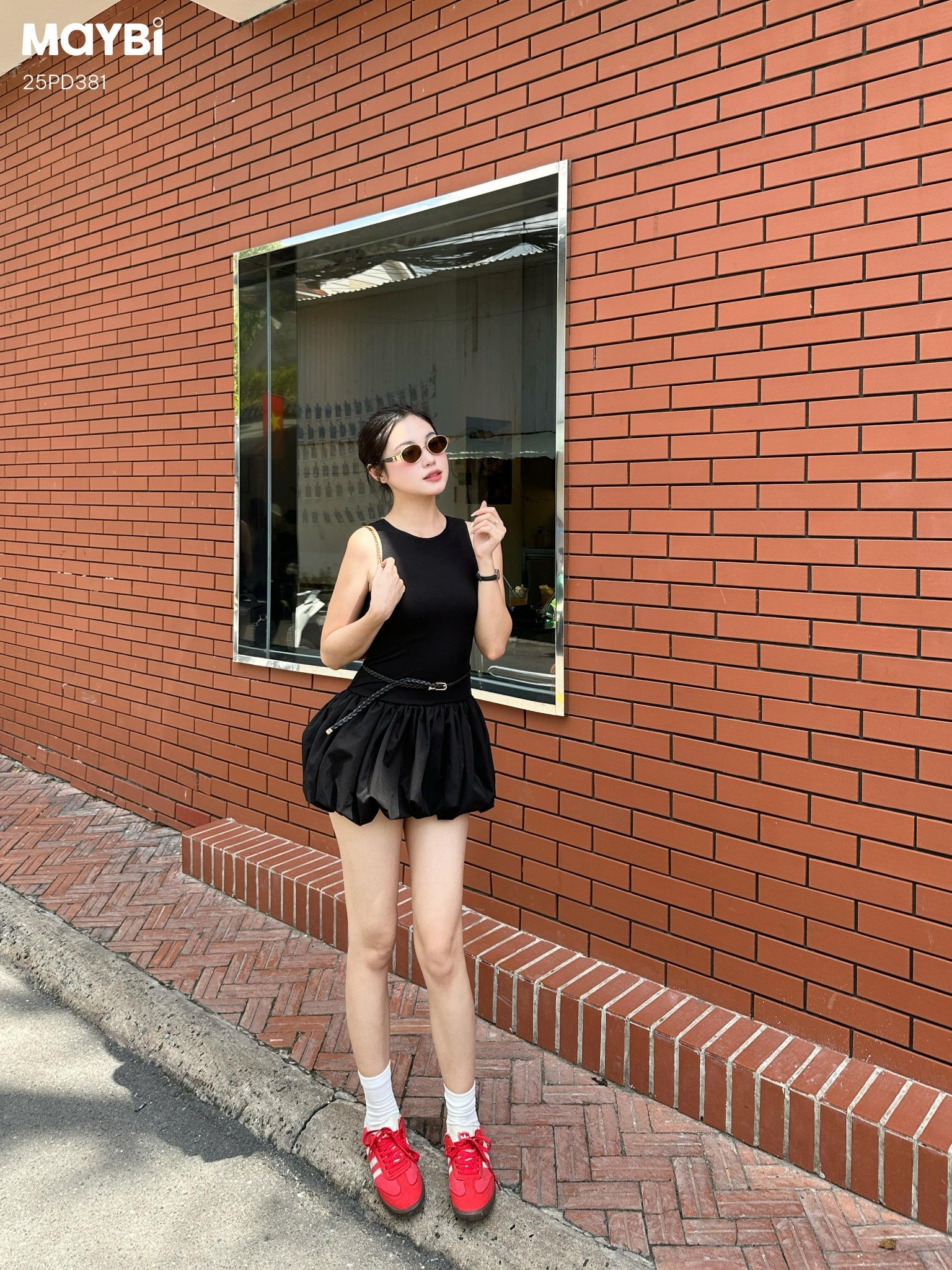 Đầm ôm bí sát nách dáng mini