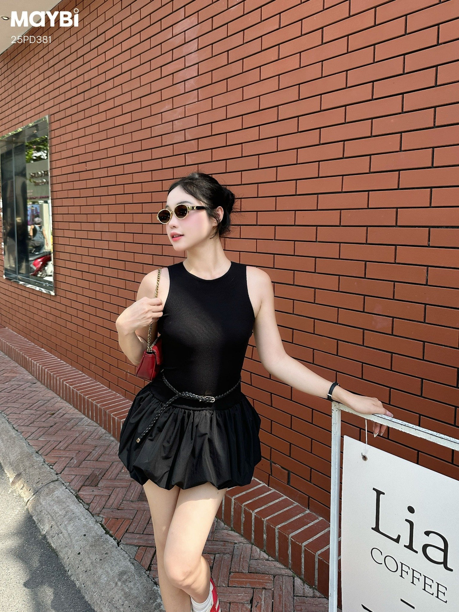 Đầm ôm bí sát nách dáng mini