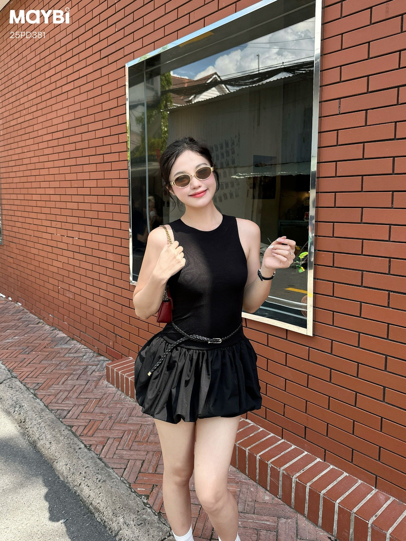 Đầm ôm bí sát nách dáng mini