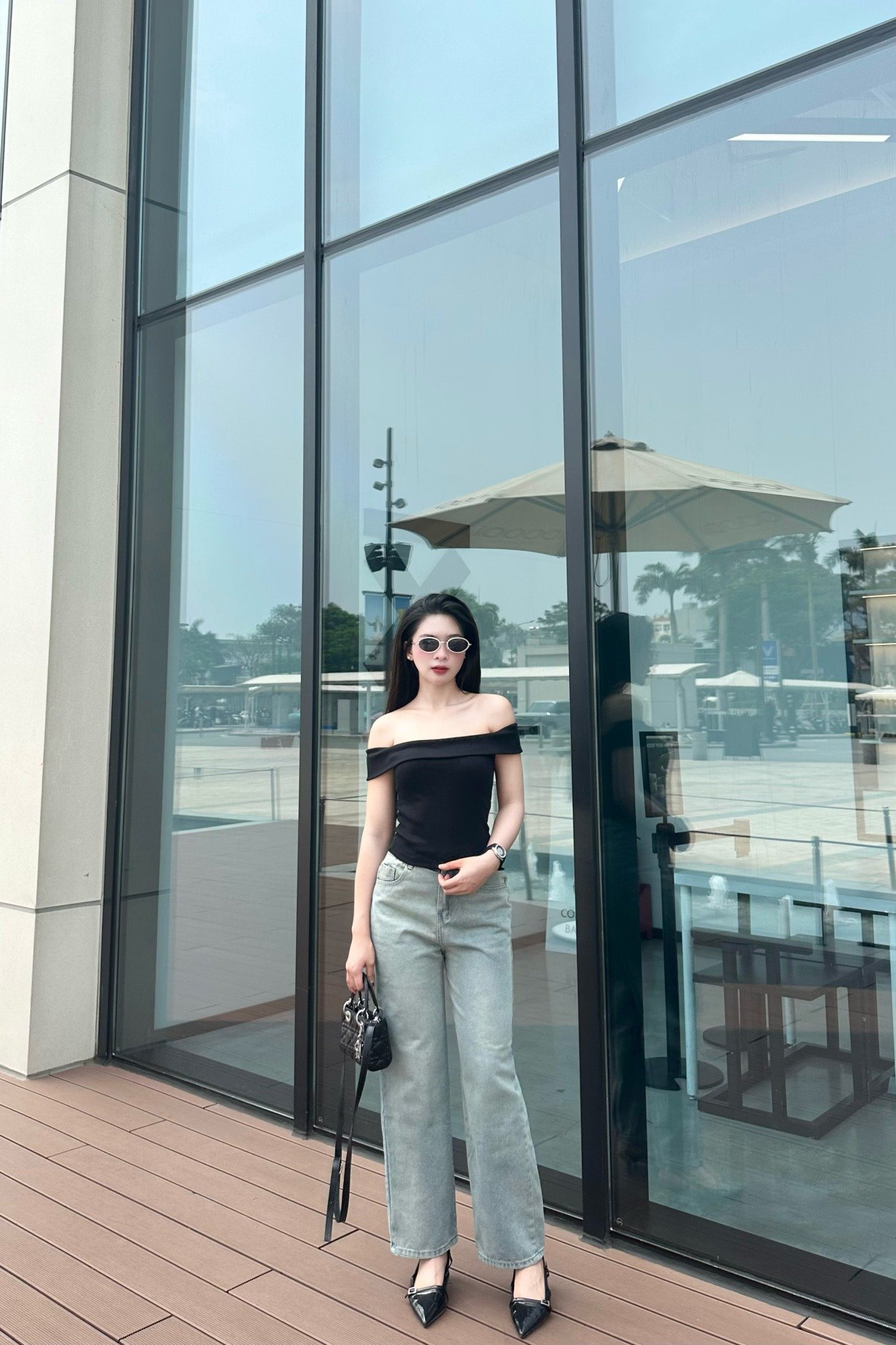 Quần jean ống suông bạc