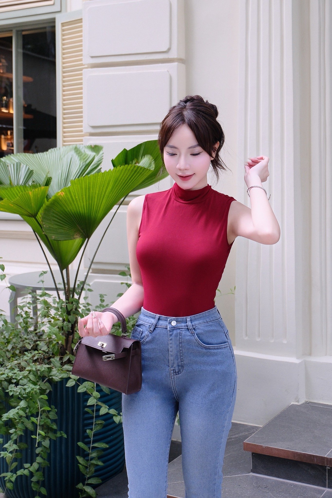 Quần jean ống loe xanh da trời nhạt