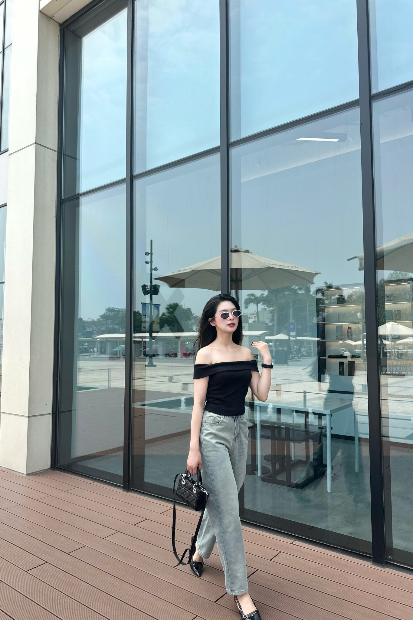 Quần jean ống suông bạc