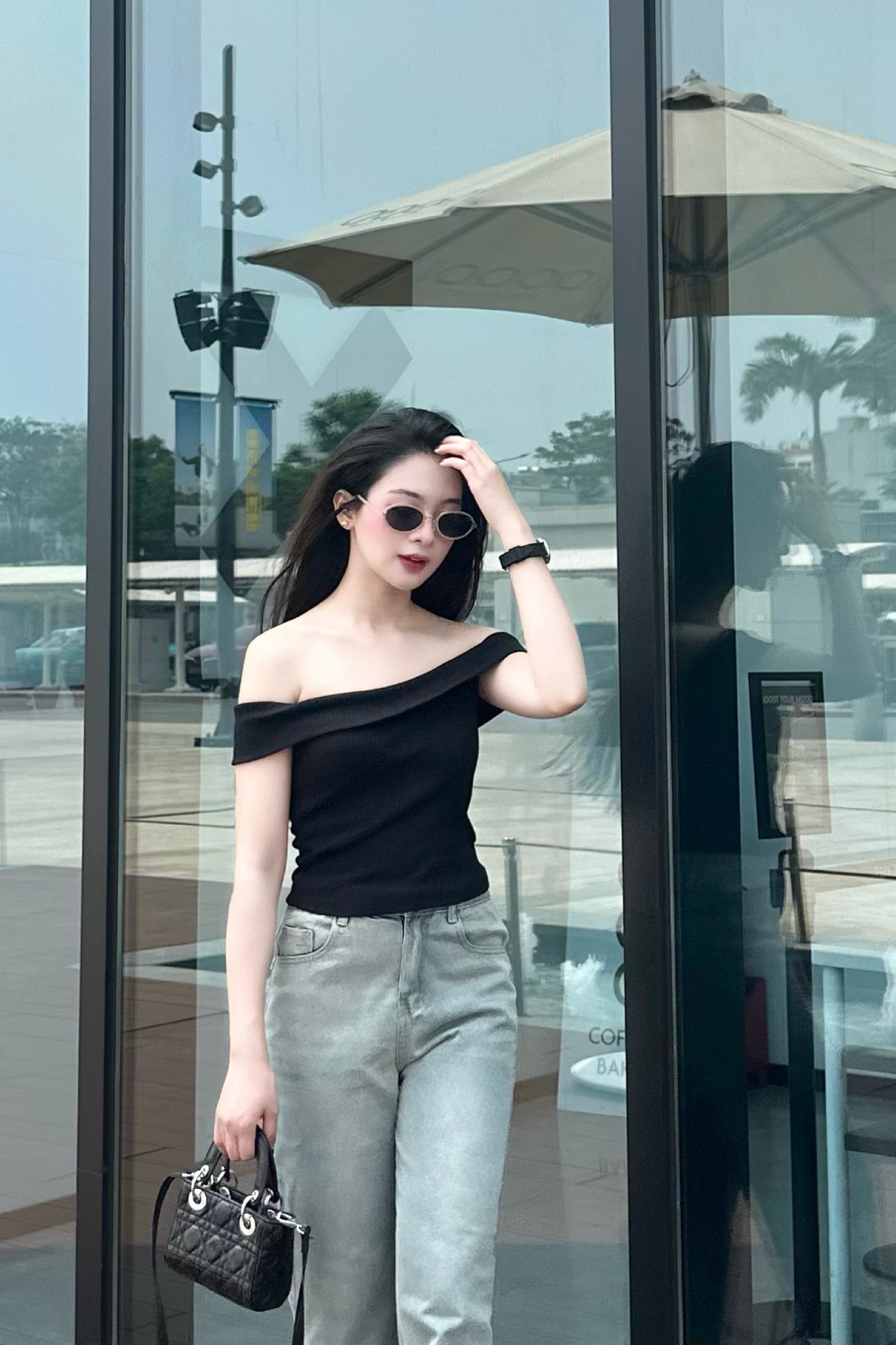 Quần jean ống suông bạc