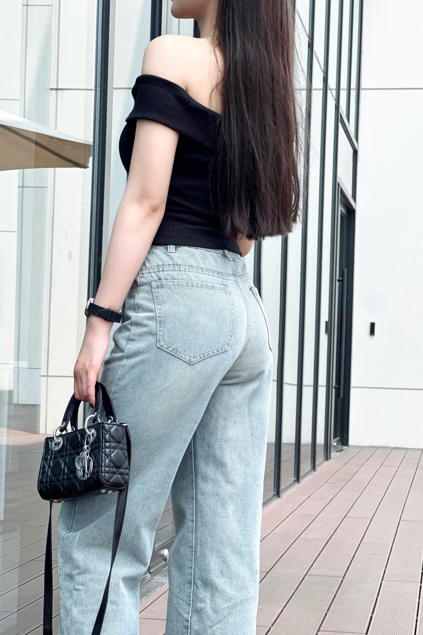 Quần jean ống suông bạc