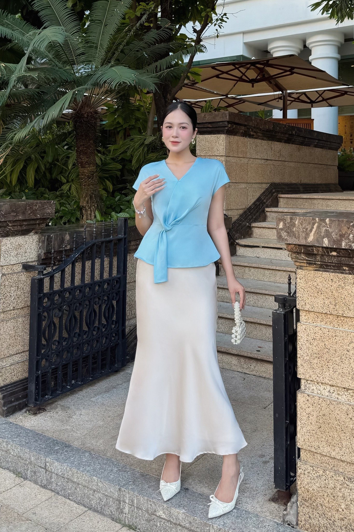 Áo kiểu nữ đắp tà lụa