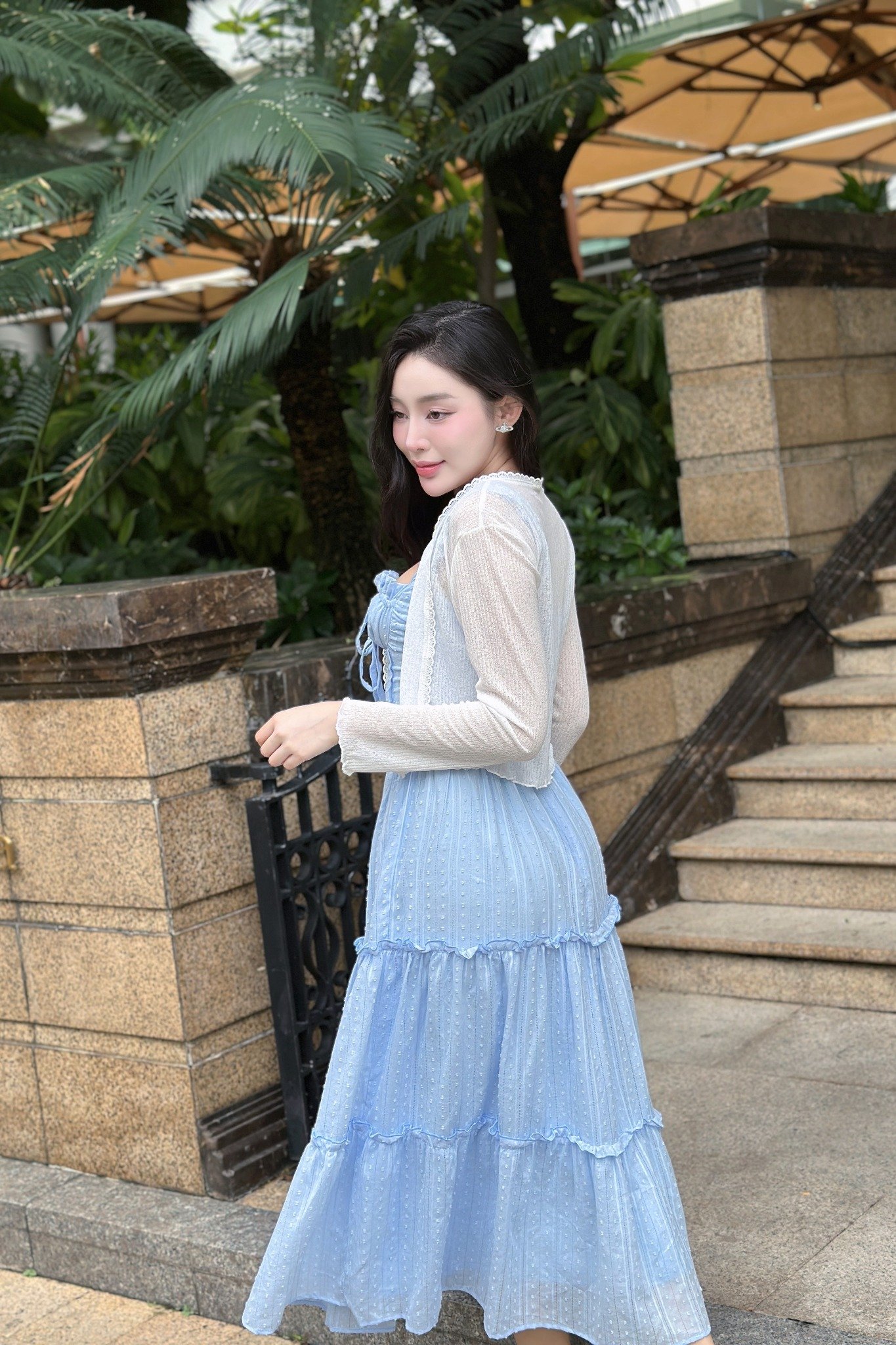 Đầm hai dây nhún xòe dáng midi (có kèm áo như hình)