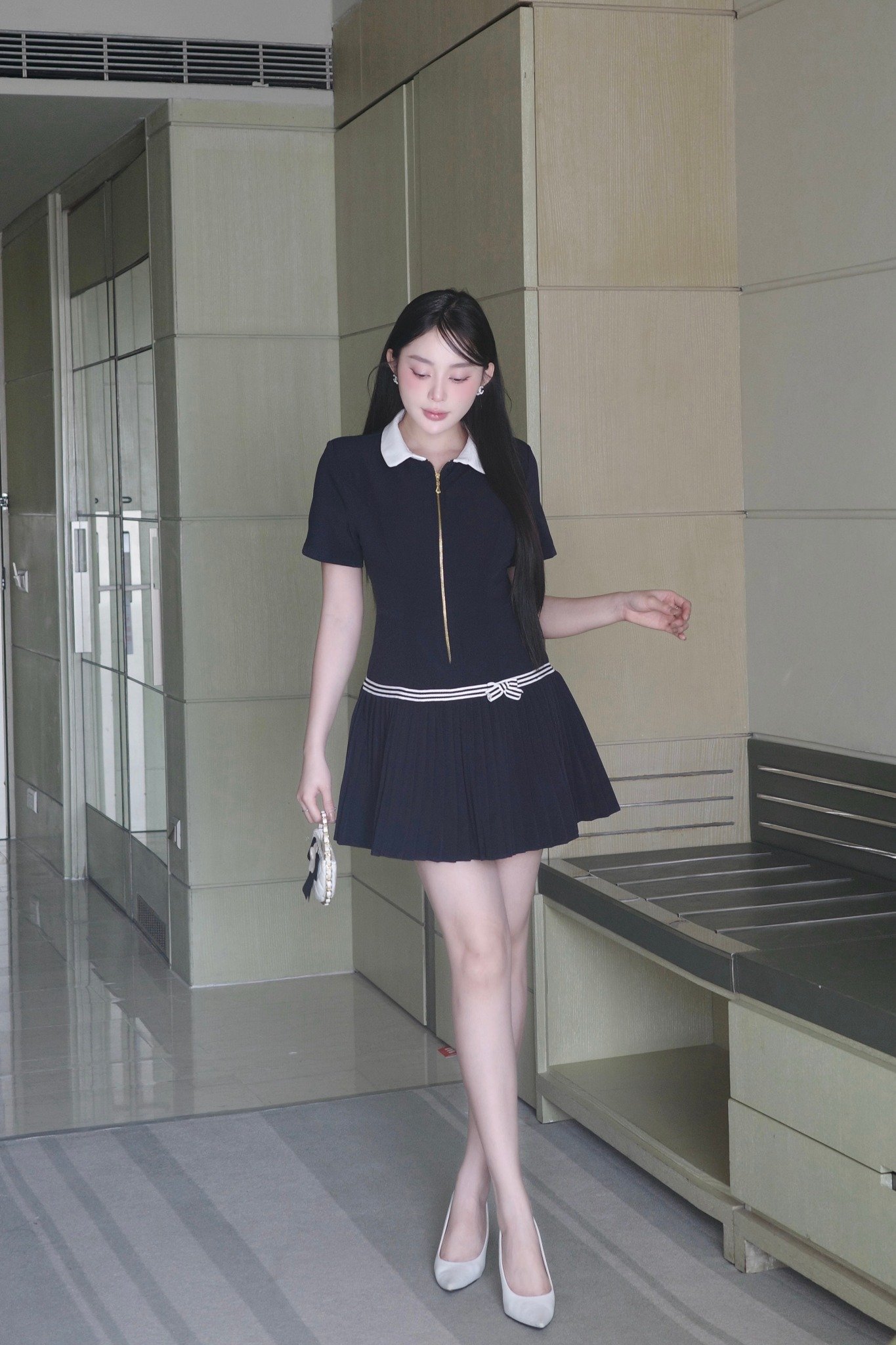 Đầm ôm tùng xòe xếp ly tay ngắn dáng mini