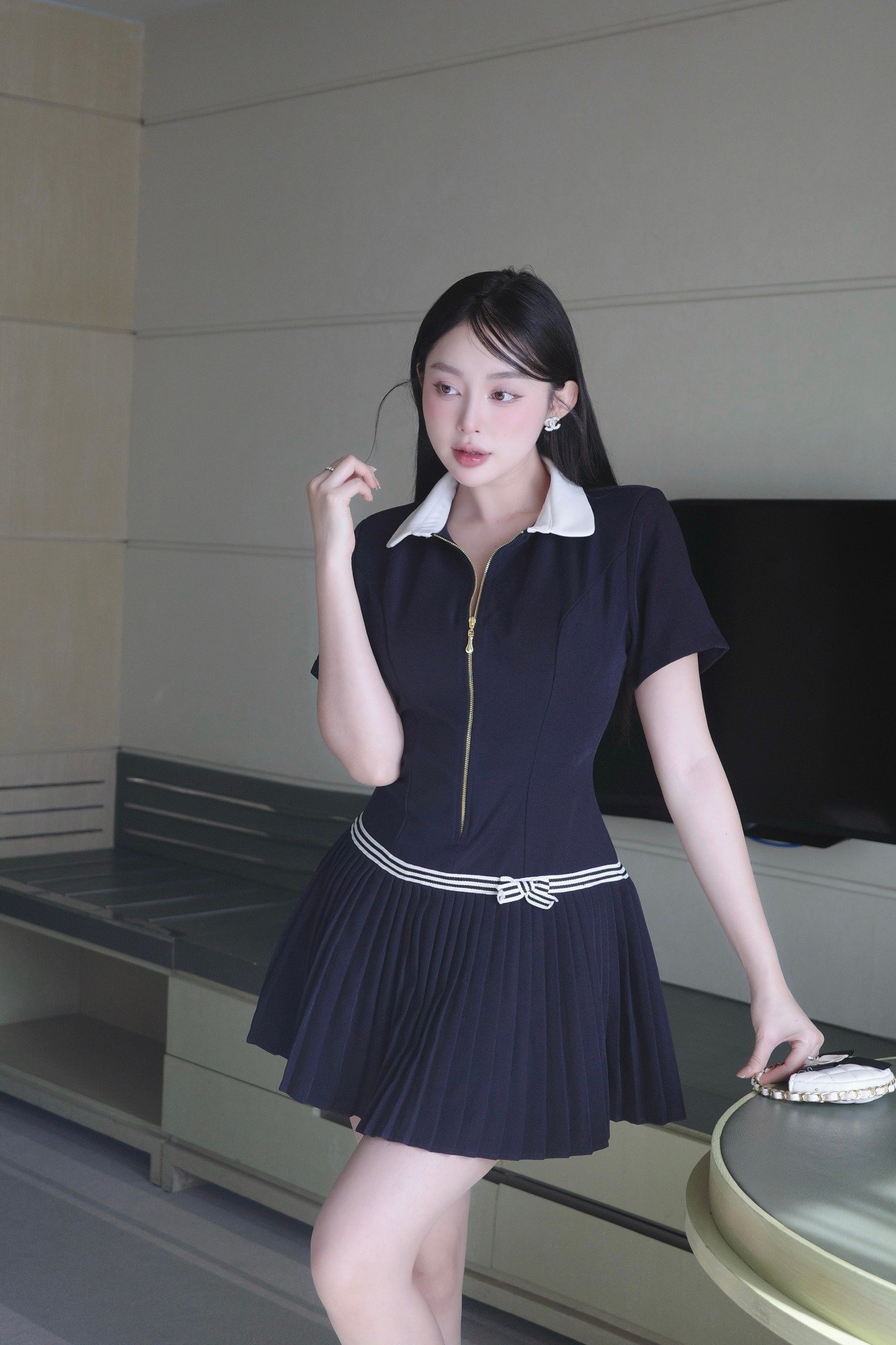 Đầm ôm tùng xòe xếp ly tay ngắn dáng mini