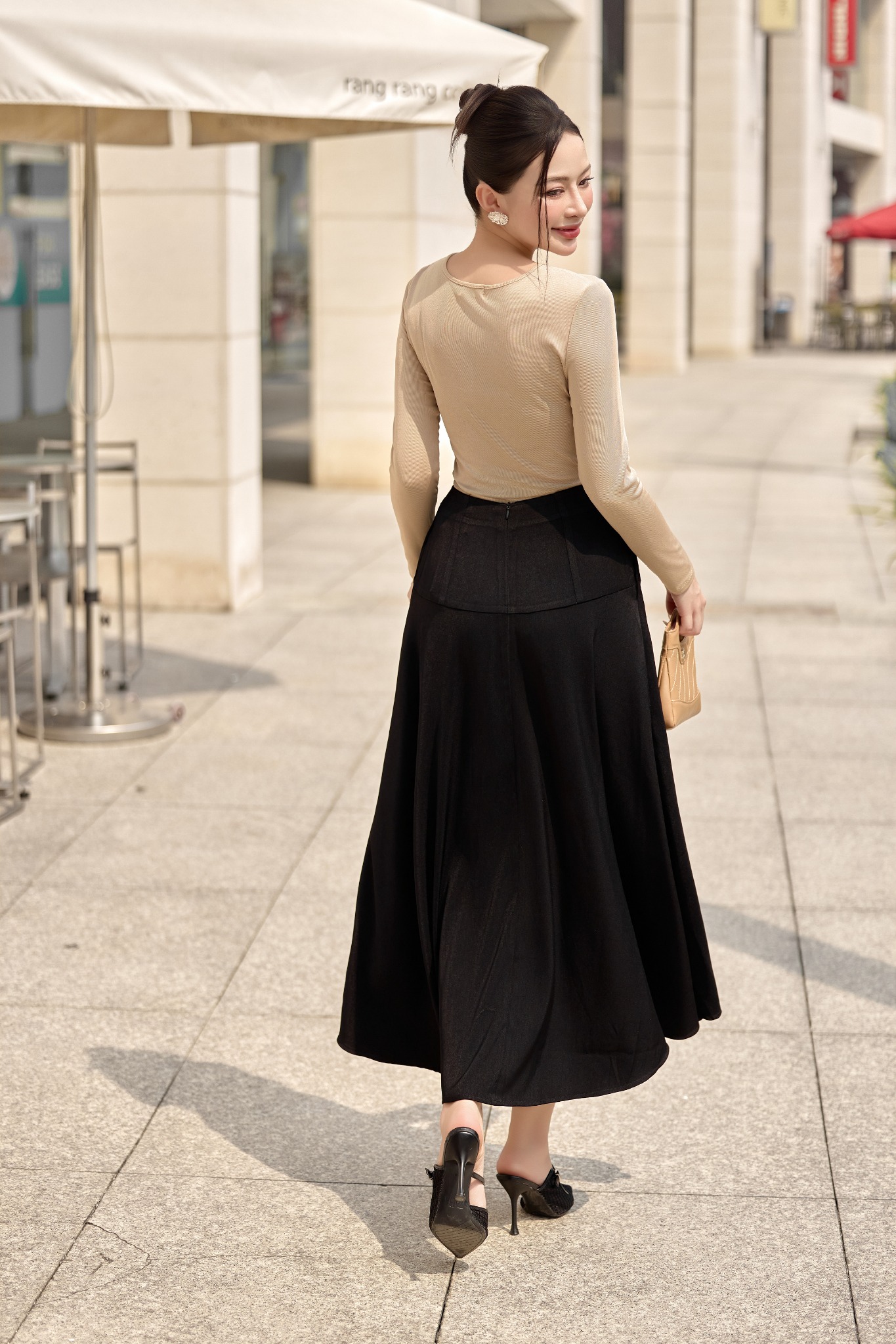 Áo kiểu ôm thun tăm cổ xoắn tay dài