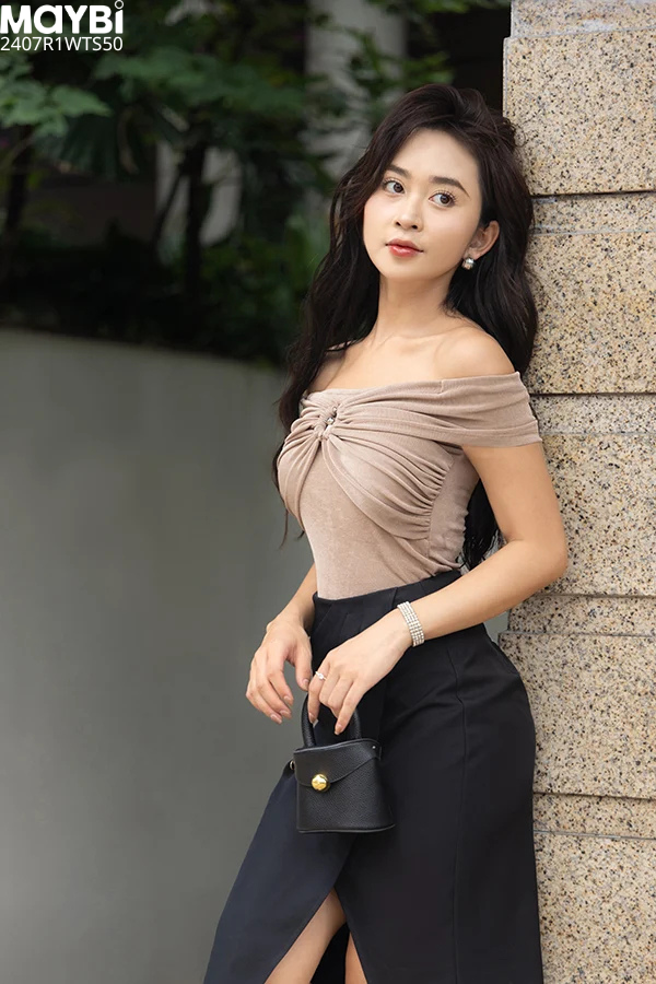 Áo trễ vai thun ướt