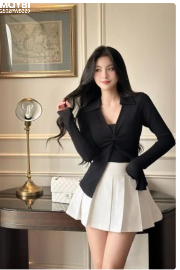 Chân váy xòe xếp ly dáng mini