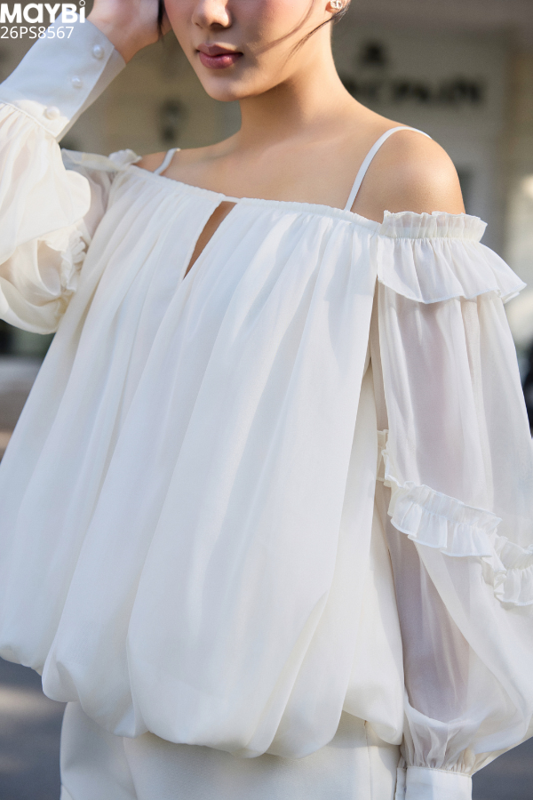 Set áo bẹt vai tằm ánh và quần short tafta Serena