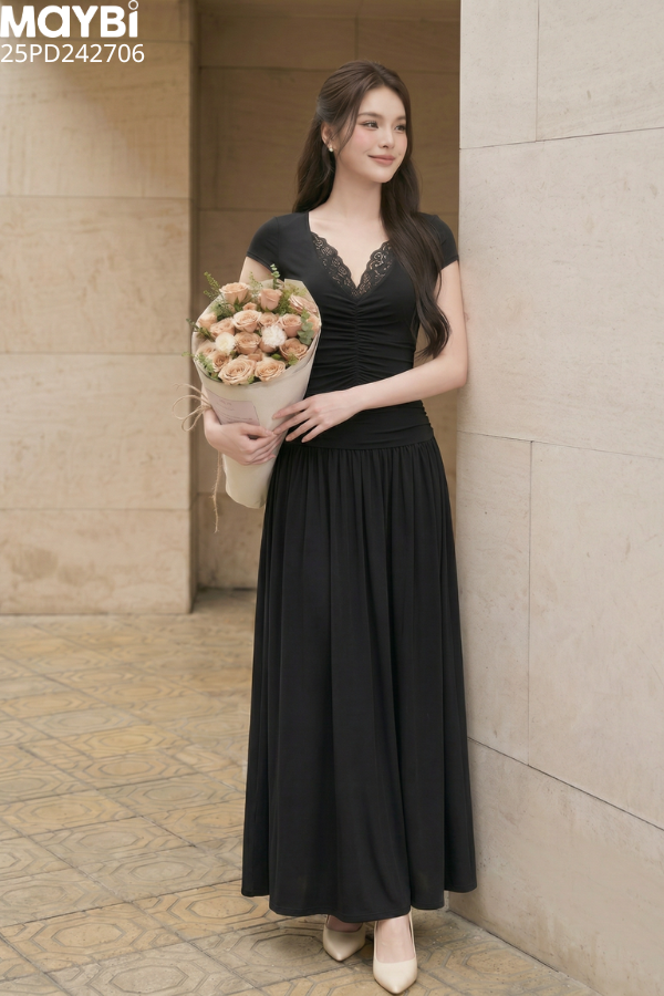 Đầm thun xòe cổ V phối ren dáng maxi
