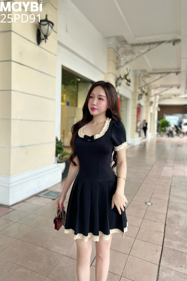 Đầm peplum xếp ly phối ren dáng mini