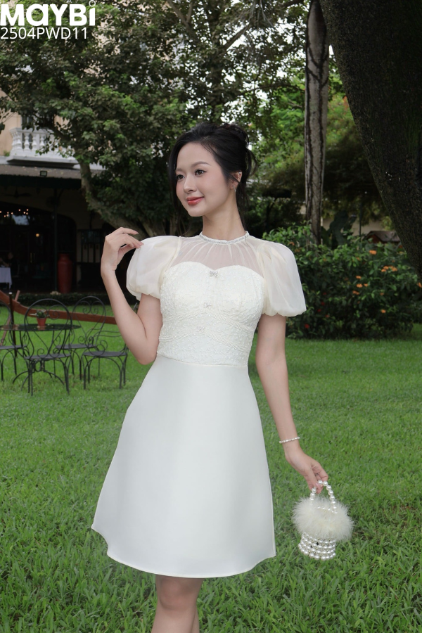 Đầm xòe tafta phối voan kem tay bí dáng midi