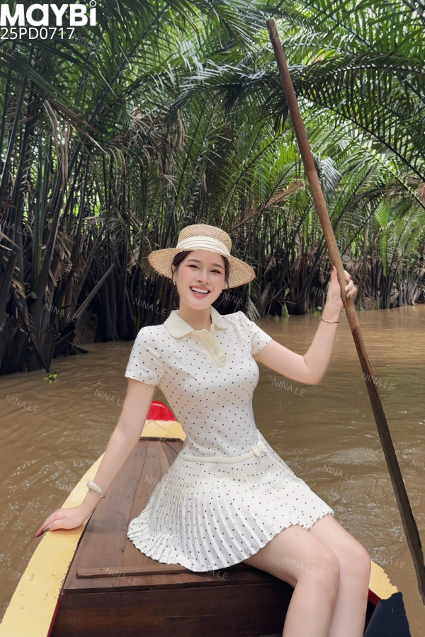 Đầm chấm bi xếp ly dáng mini