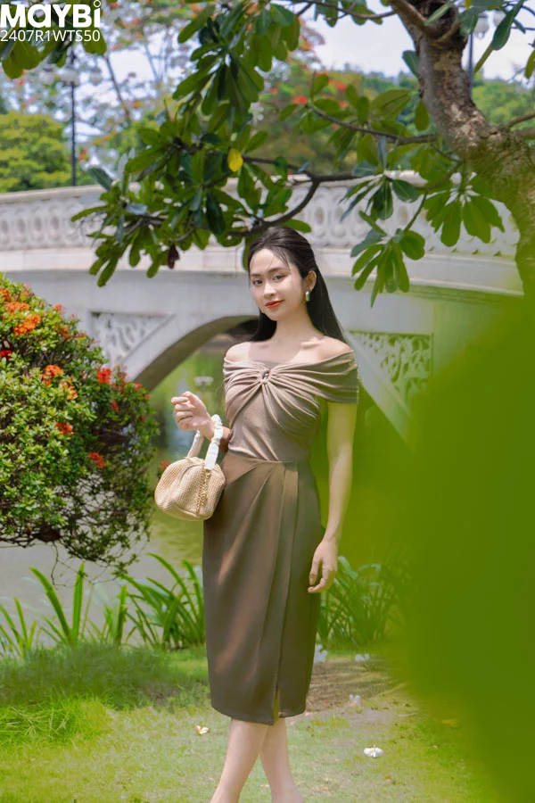 Áo trễ vai thun ướt