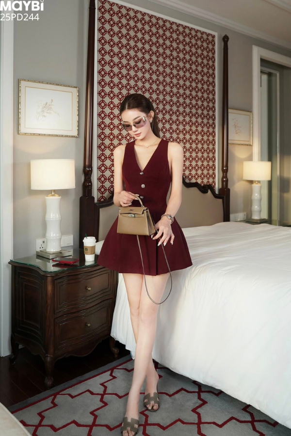 Đầm gile xòe đỏ dáng mini