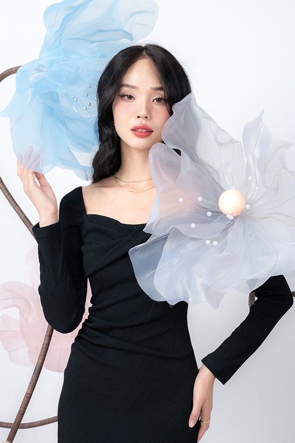 Đầm midi ôm thun sọc xoắn nơ ngực