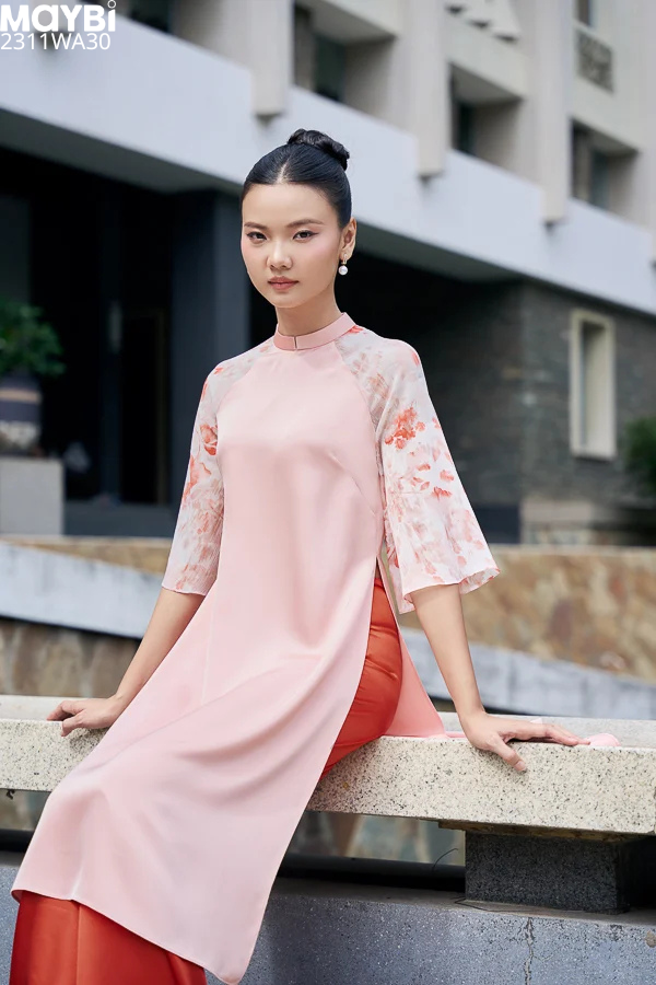 Áo dài suông lụa sóng phối tay voan họa tiết
