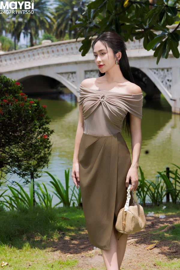 Áo trễ vai thun ướt