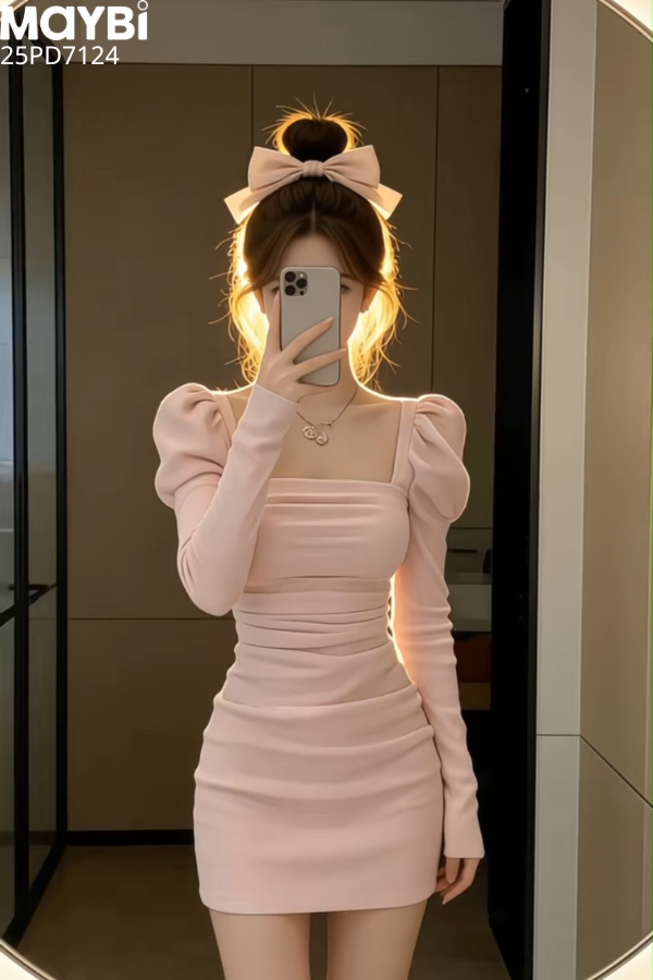 Đầm ôm cổ vuông dài tay dáng mini