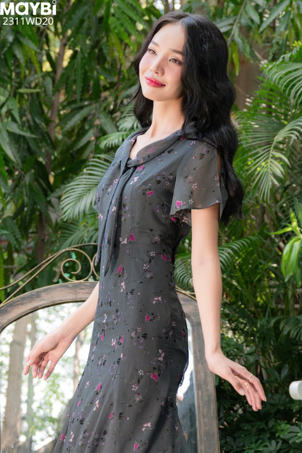 Đầm dài ôm voan hoa