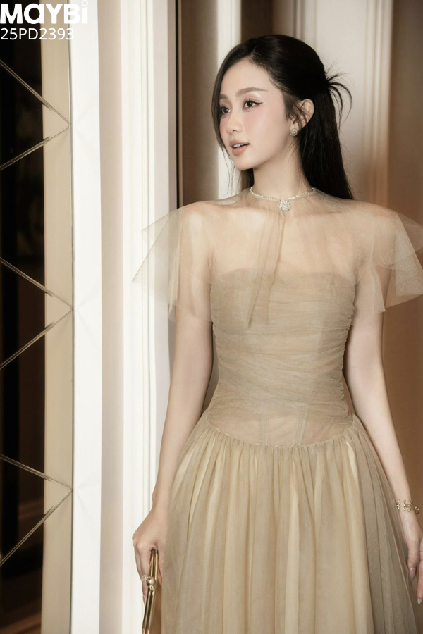 Đầm xòe lưới dáng maxi