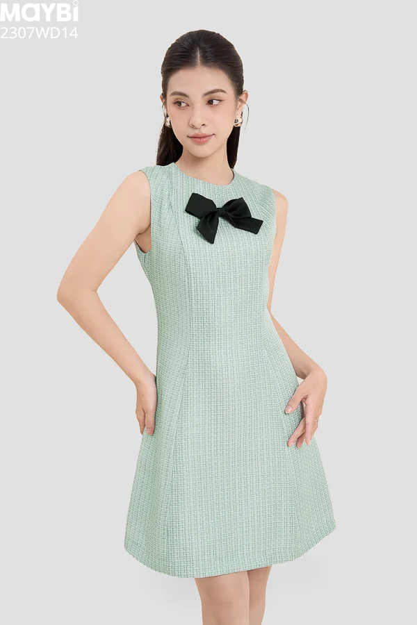 Đầm ôm bố tweed phối nơ đen