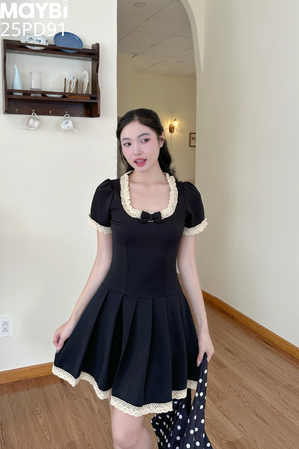 Đầm peplum xếp ly phối ren dáng mini