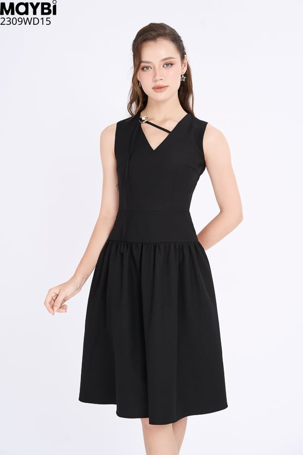 Đầm midi xòe bố len cổ V phối dây trang trí