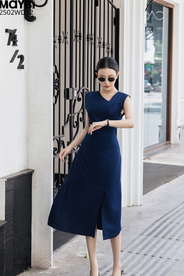 Đầm midi ôm cotton lạnh cổ xéo không tay