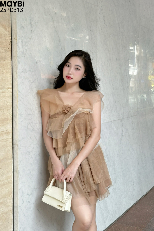 Đầm suông phối bèo đính hoa dáng mini