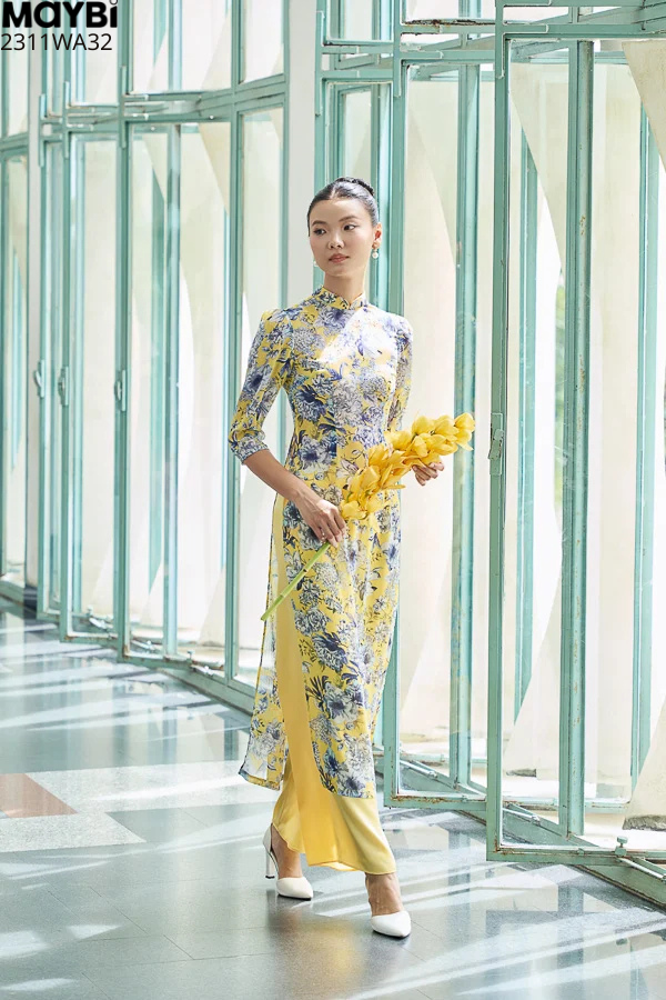 Áo dài ôm voan hoa tay phồng
