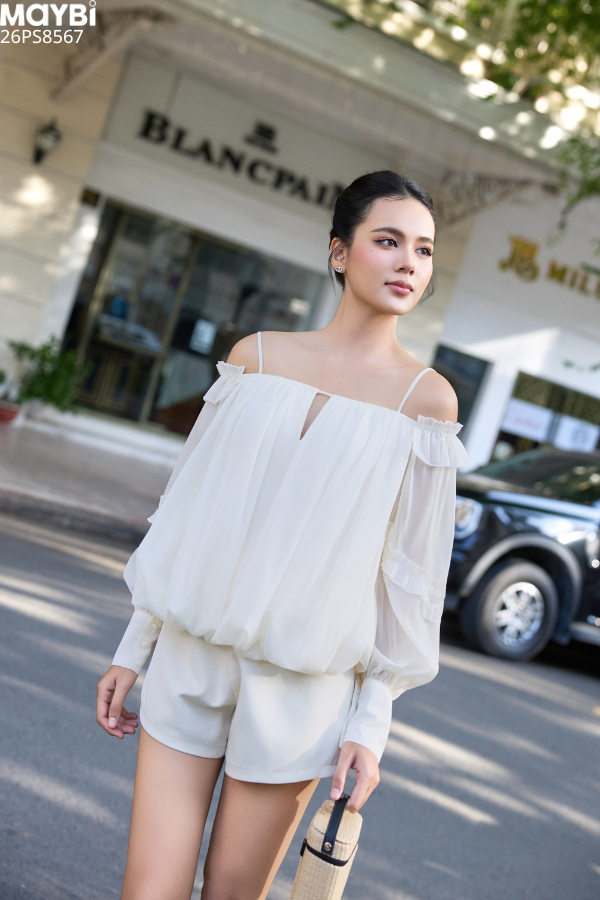 Set áo bẹt vai tằm ánh và quần short tafta Serena