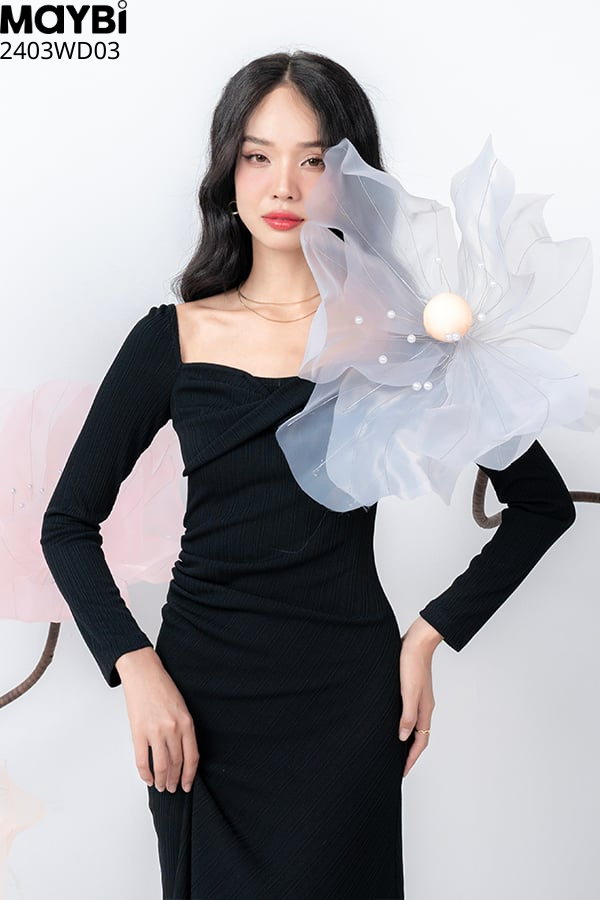 Đầm midi ôm thun sọc xoắn nơ ngực