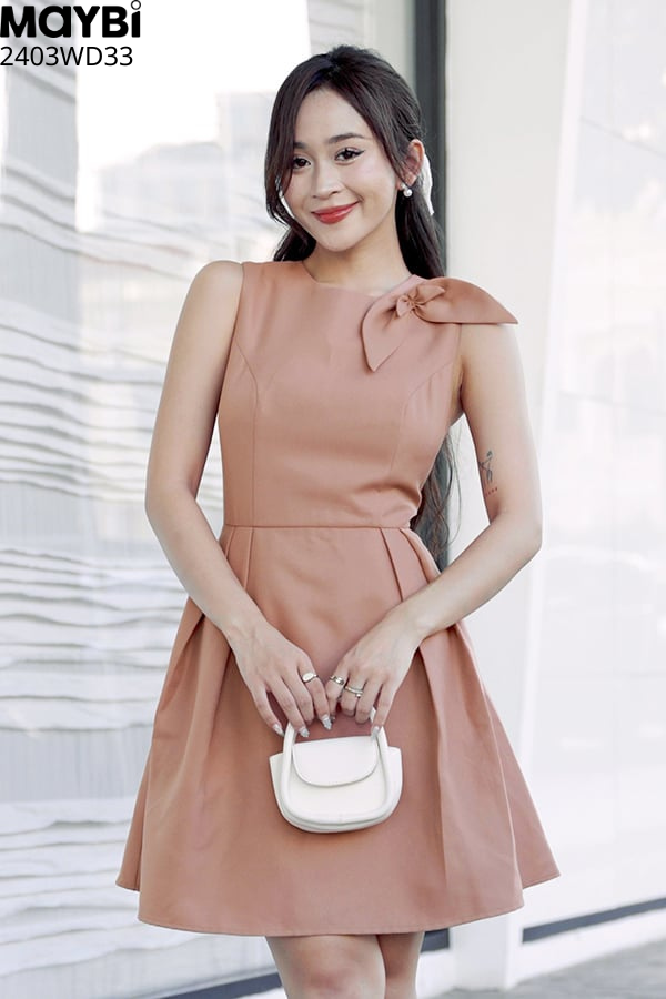 Đầm xòe pho xéo phối nơ cổ