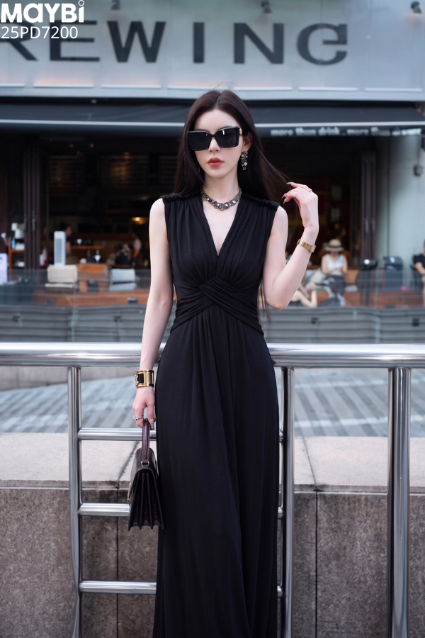 Đầm Midi Cổ V Sát Nách