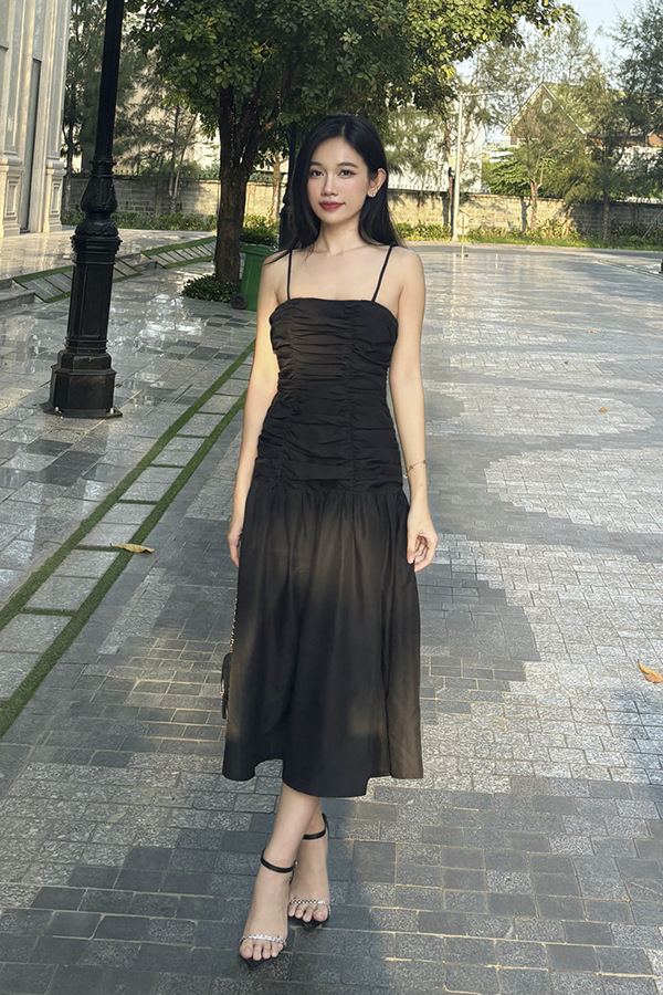 Đầm xòe chéo mịn nhún kiểu