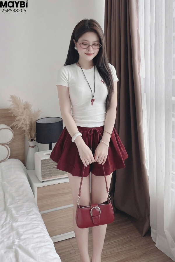 Set áo thun ôm chân váy xòe mini