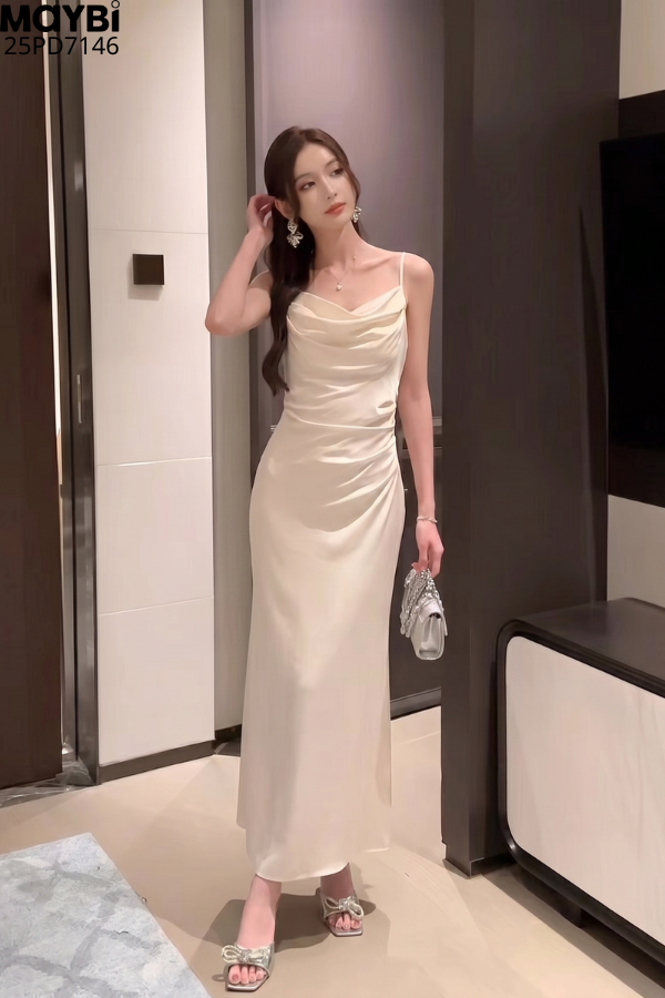 Đầm hai dây cổ đổ dáng midi