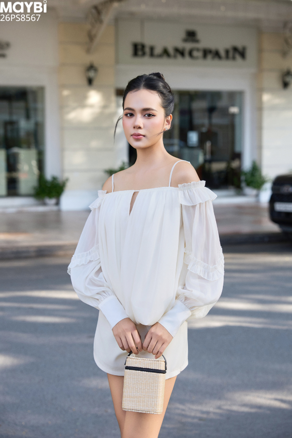 Set áo bẹt vai tằm ánh và quần short tafta Serena
