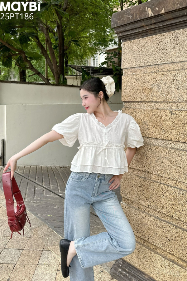 Áo croptop form rộng tay bí trắng