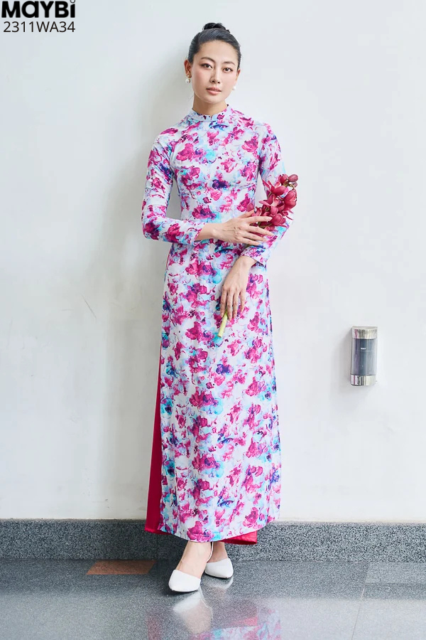 Áo dài ôm lụa