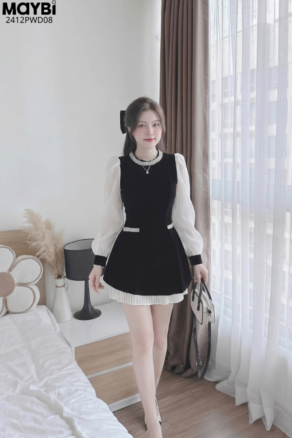 Đầm xòe nhung đen tay phối voan dáng mini