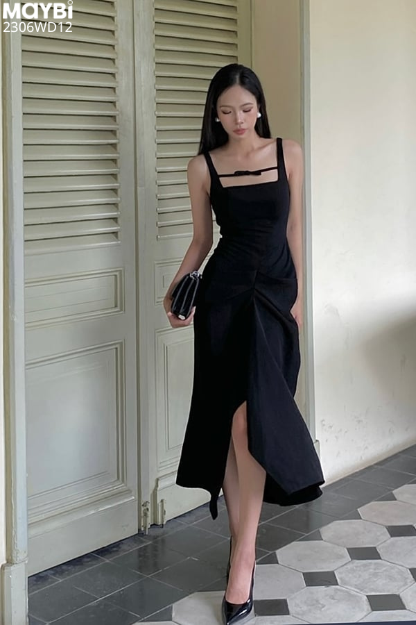 Đầm 2 dây ôm tuyết mưa tà kiểu