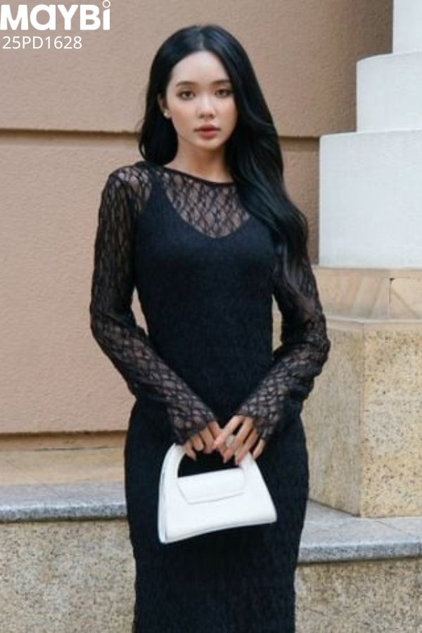 Đầm ren dài tay dáng midi